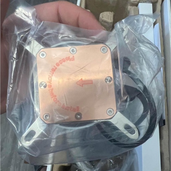 Brand New Cooling Fan for Gaming Computer - Picture 2 of 3